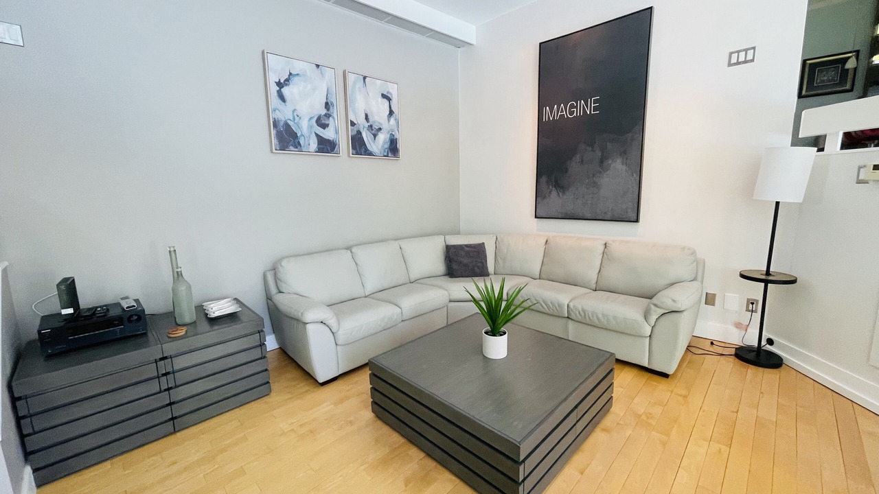Photo of Livingroom in East Kildonan