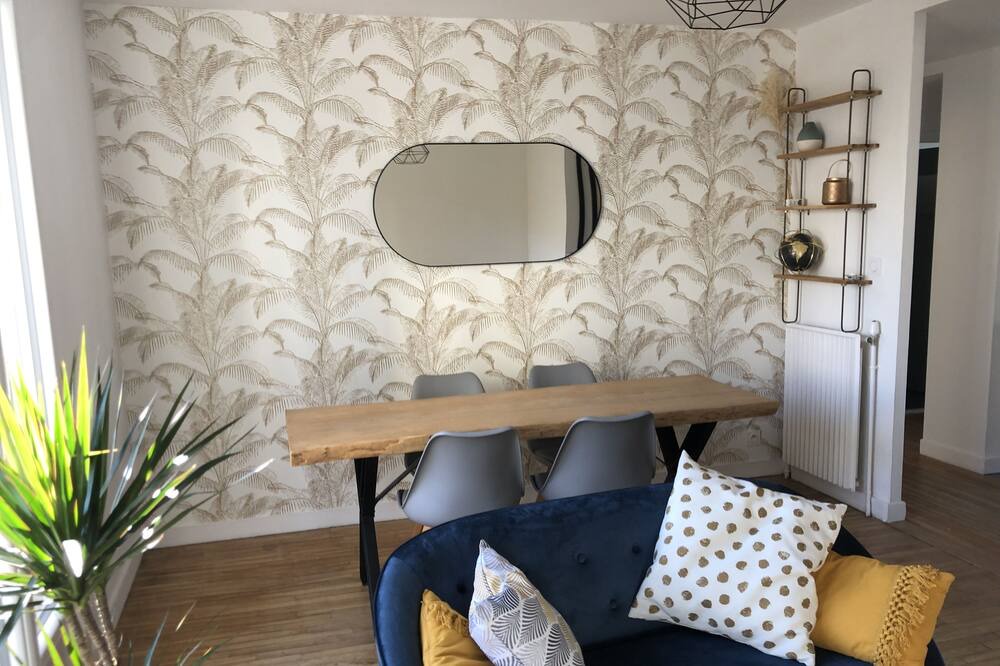 Photo of Livingroom in Bourg-l'Eveque