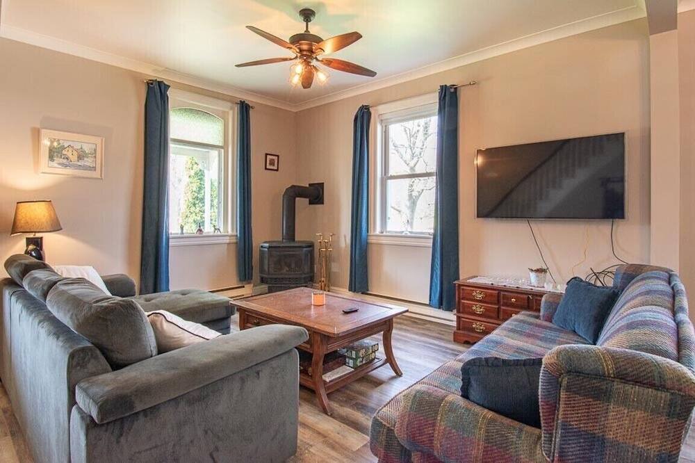 Photo of Livingroom in Paisley