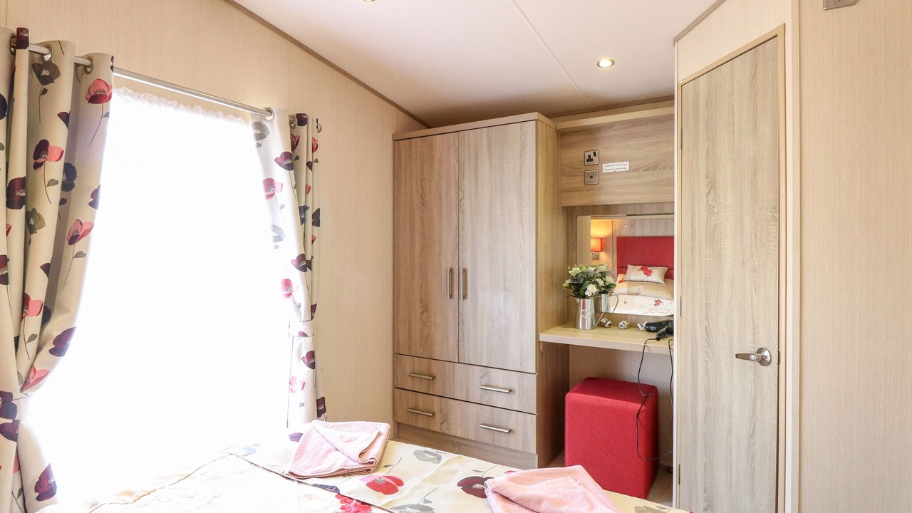 Photo of Others in Hopton