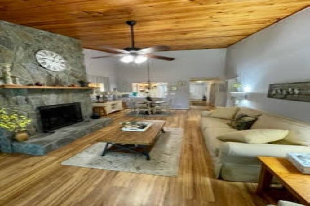 Photo of Livingroom in Murphy