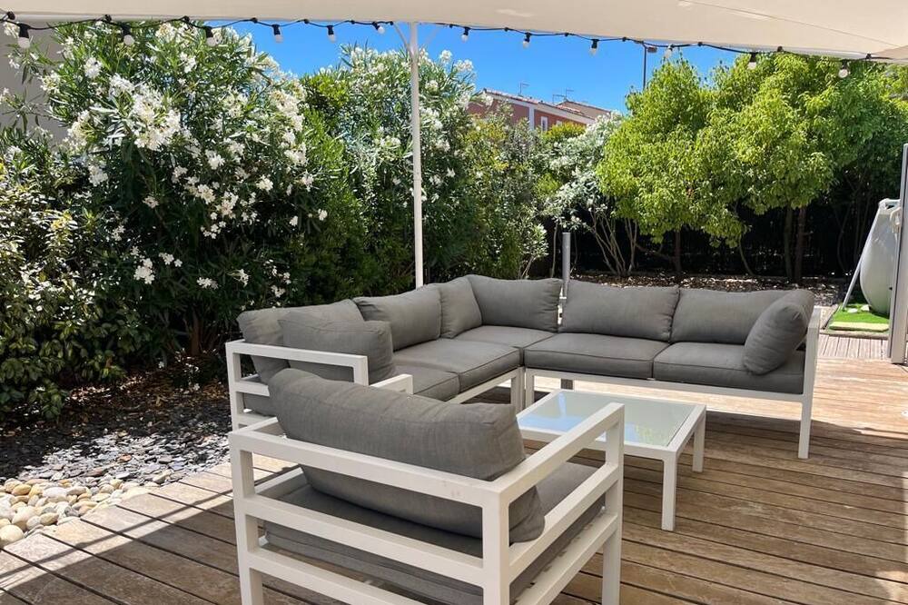Photo of Patio Balcony in Saint-Clement-de-Riviere