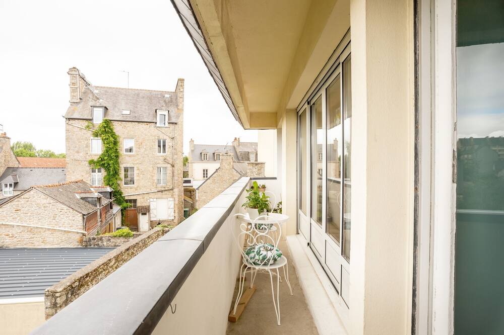 Photo of Patio Balcony in Dinan