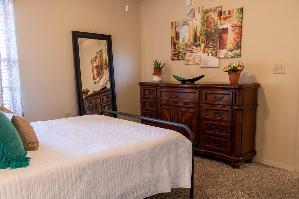 Photo of Bedroom in Lubbock