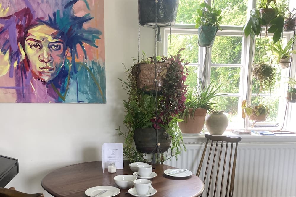 Photo of Others in Llanvair Kilgeddin