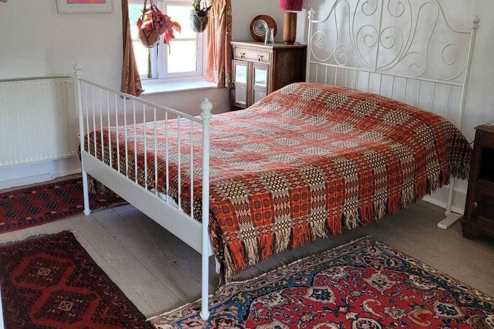 Photo of Bedroom in Llanvair Kilgeddin