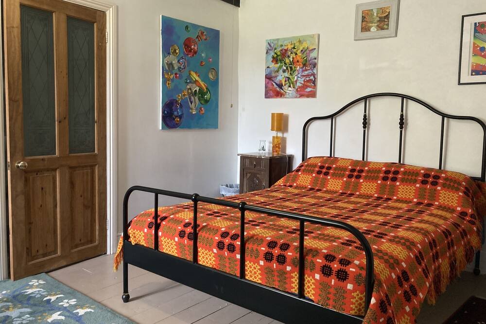 Photo of Bedroom in Llanvair Kilgeddin