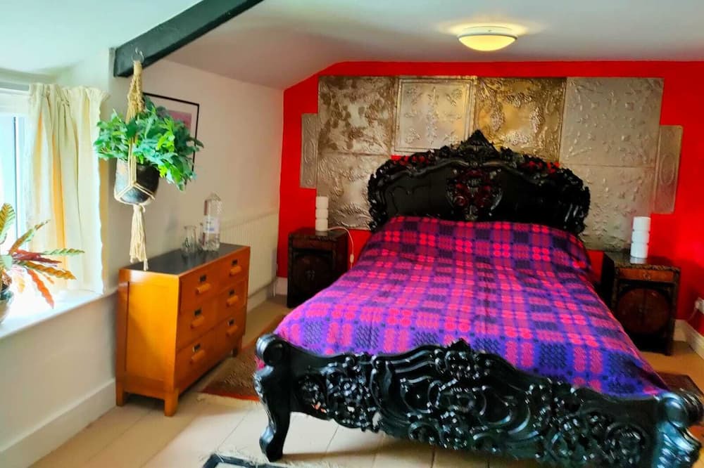 Photo of Bedroom in Llanvair Kilgeddin