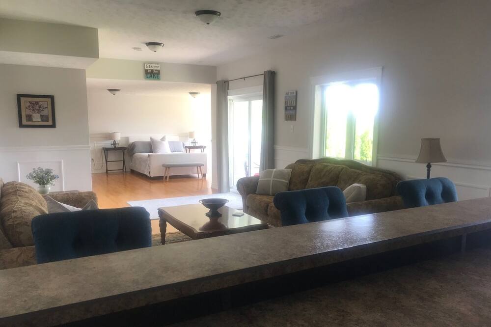 Photo of Livingroom in Cole Harbour