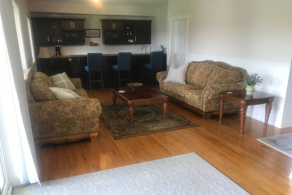 Photo of Livingroom in Cole Harbour