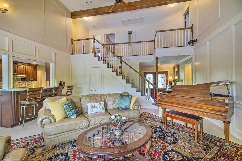 Photo of Livingroom in Clear Lake City