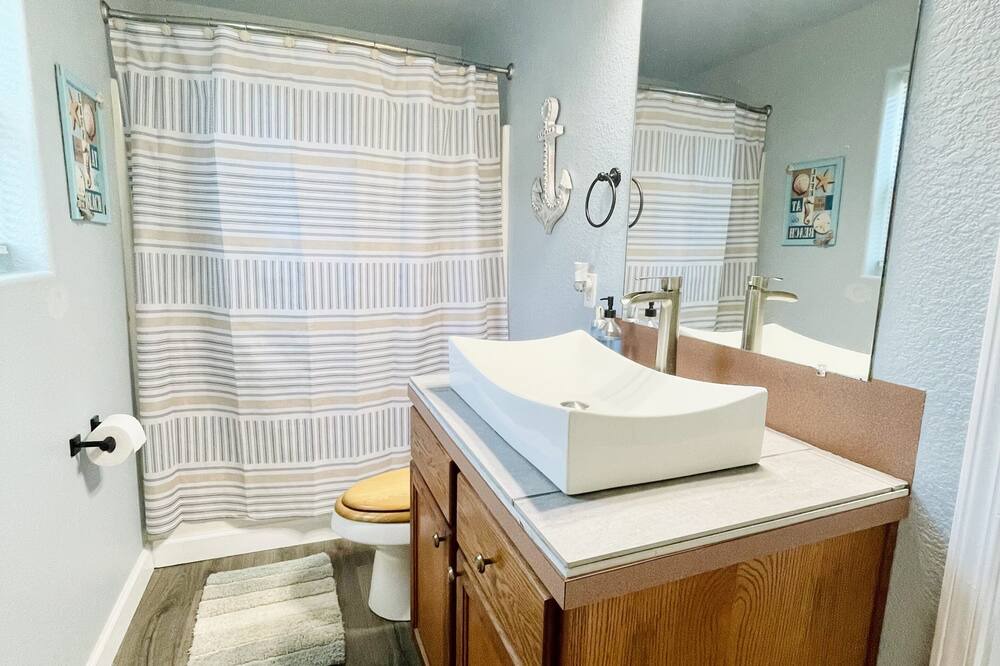 Photo of Bathroom in Rockport