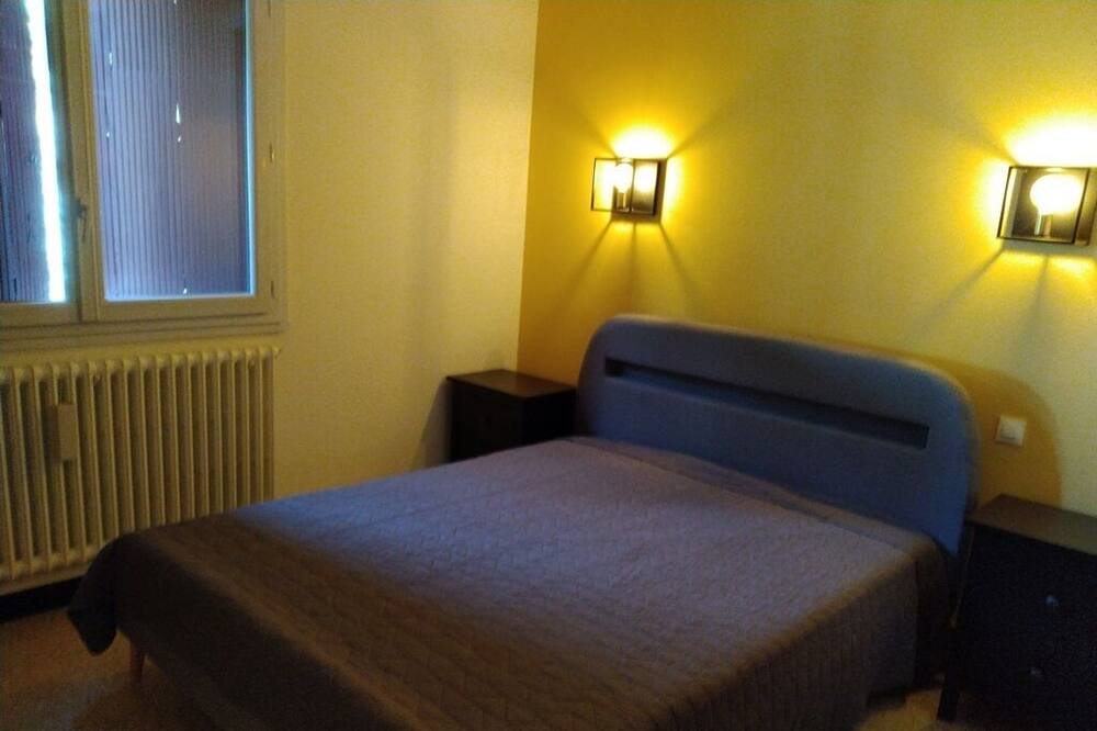Photo of Bedroom in Bagnols-sur-Ceze