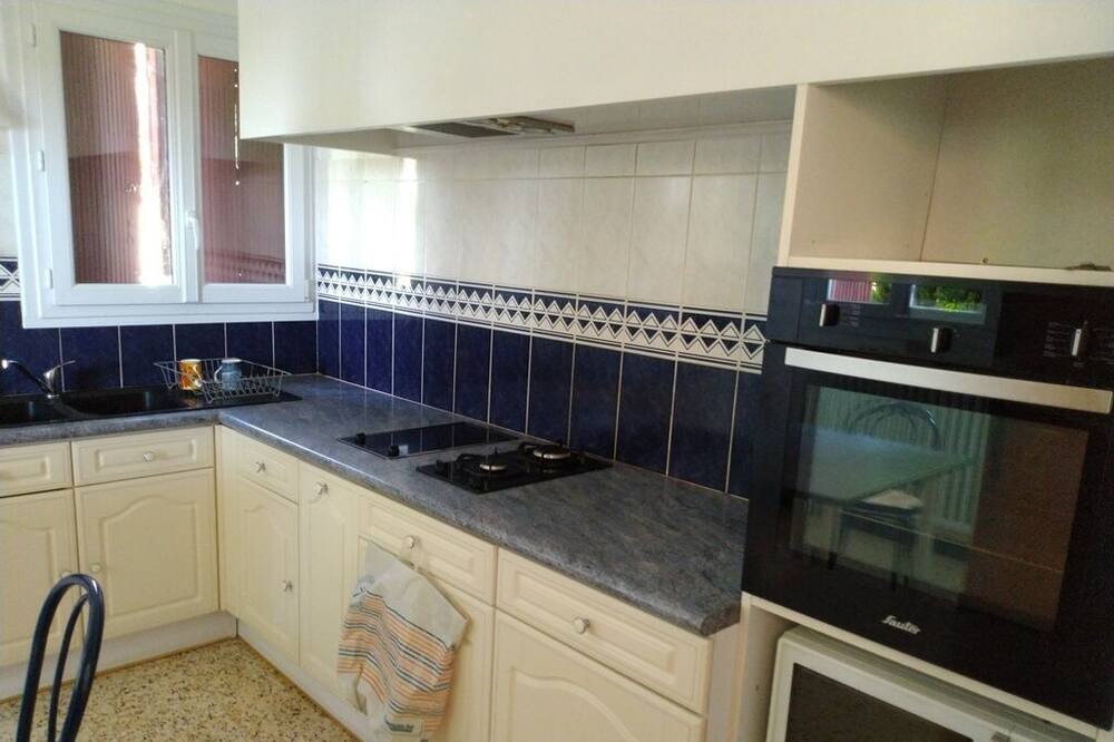 Photo of Kitchen in Bagnols-sur-Ceze