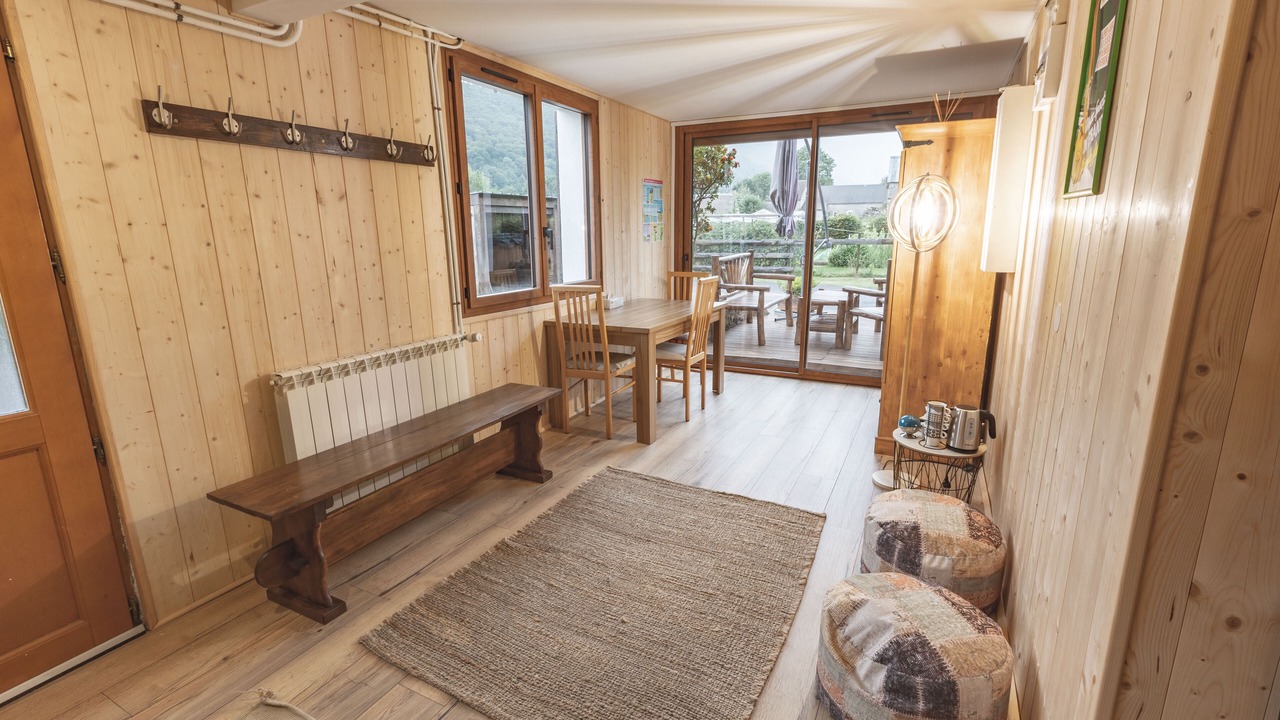 Photo of Others in Campan