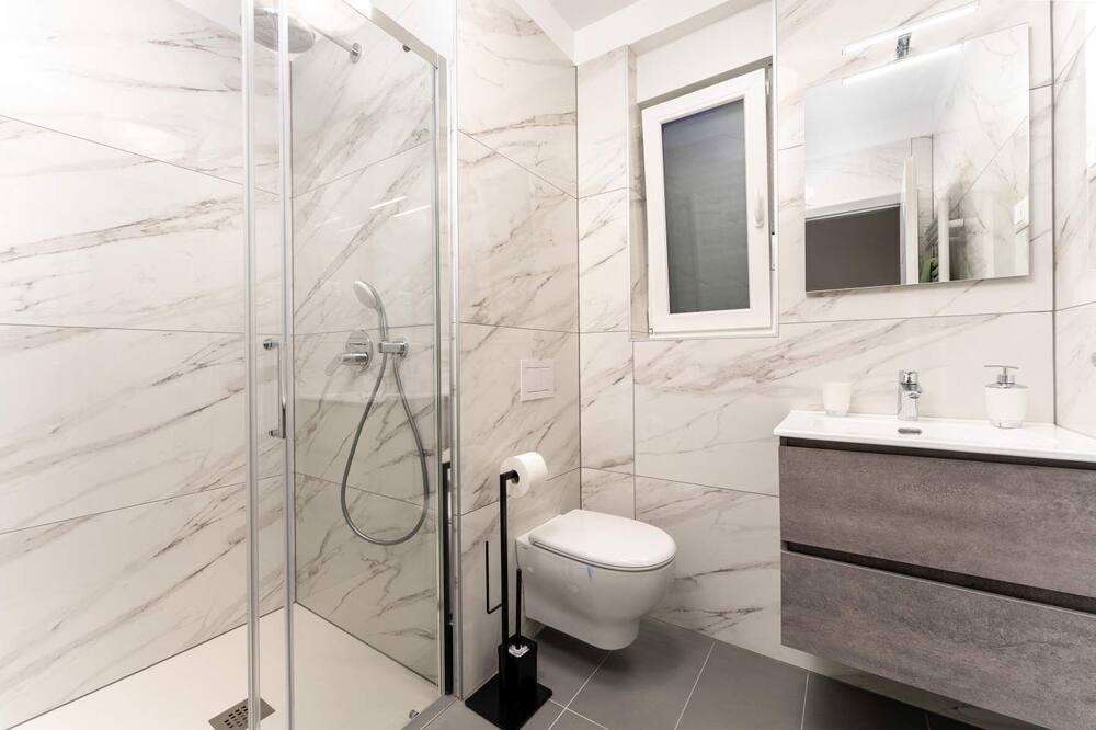 Photo of Bathroom in Marceljani