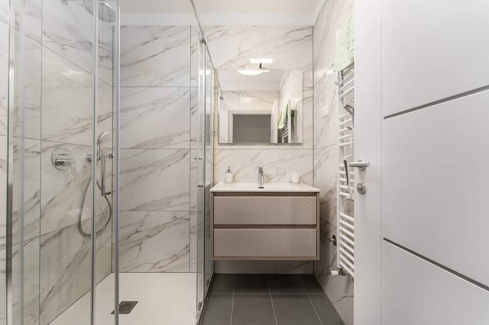 Photo of Bathroom in Marceljani