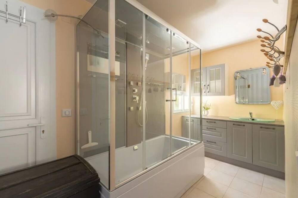 Photo of Bathroom in Gagnieres
