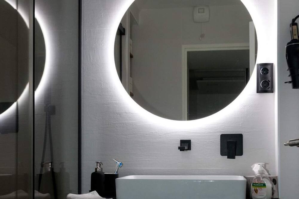 Photo of Bathroom in Le Kremlin-Bicetre