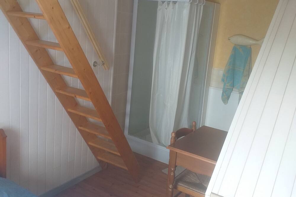 Photo of Bedroom in Ploudaniel