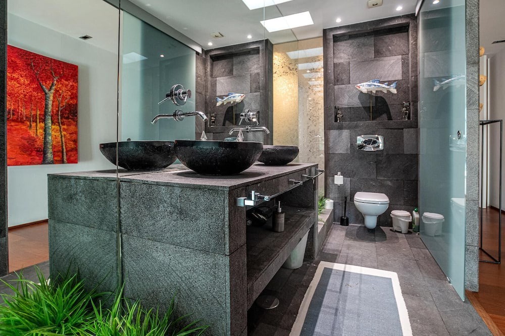Photo of Bathroom in San Sebastian de los Reyes