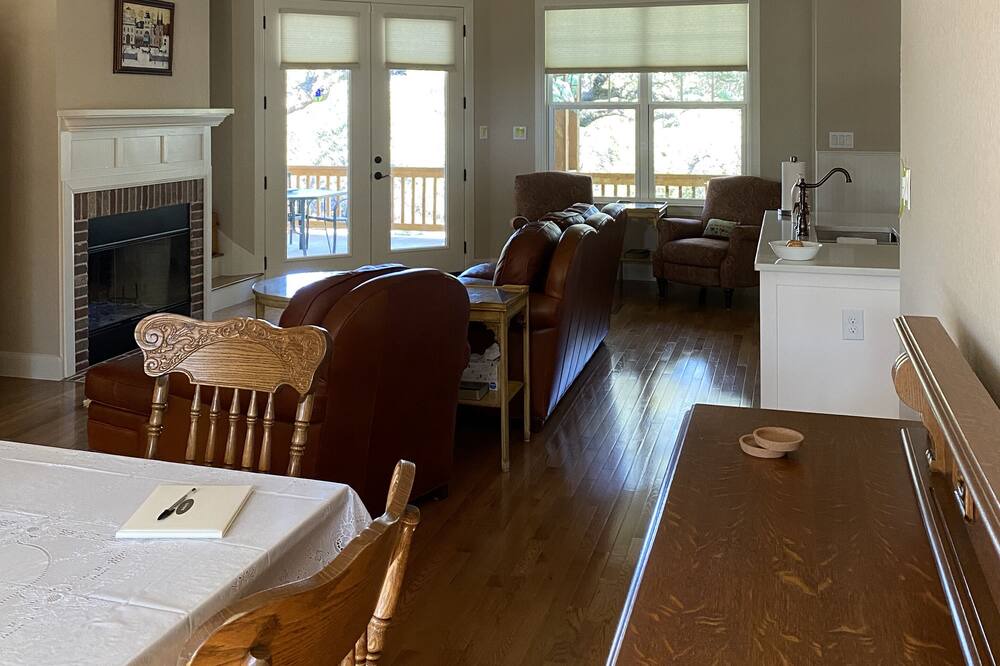 Photo of Livingroom in Wetmore