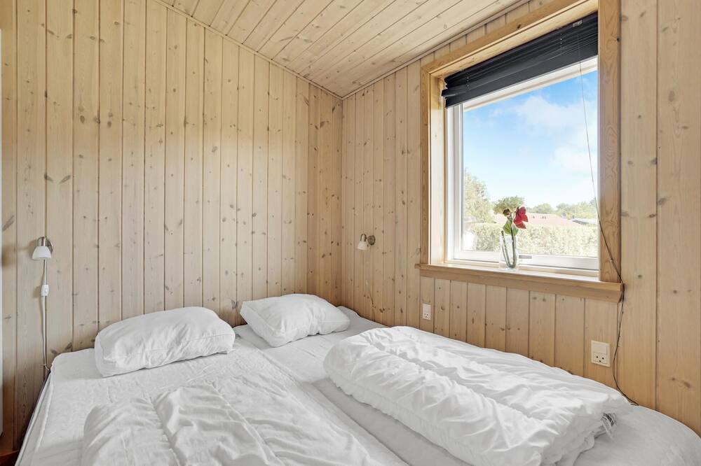 Photo of Others in Frolunde