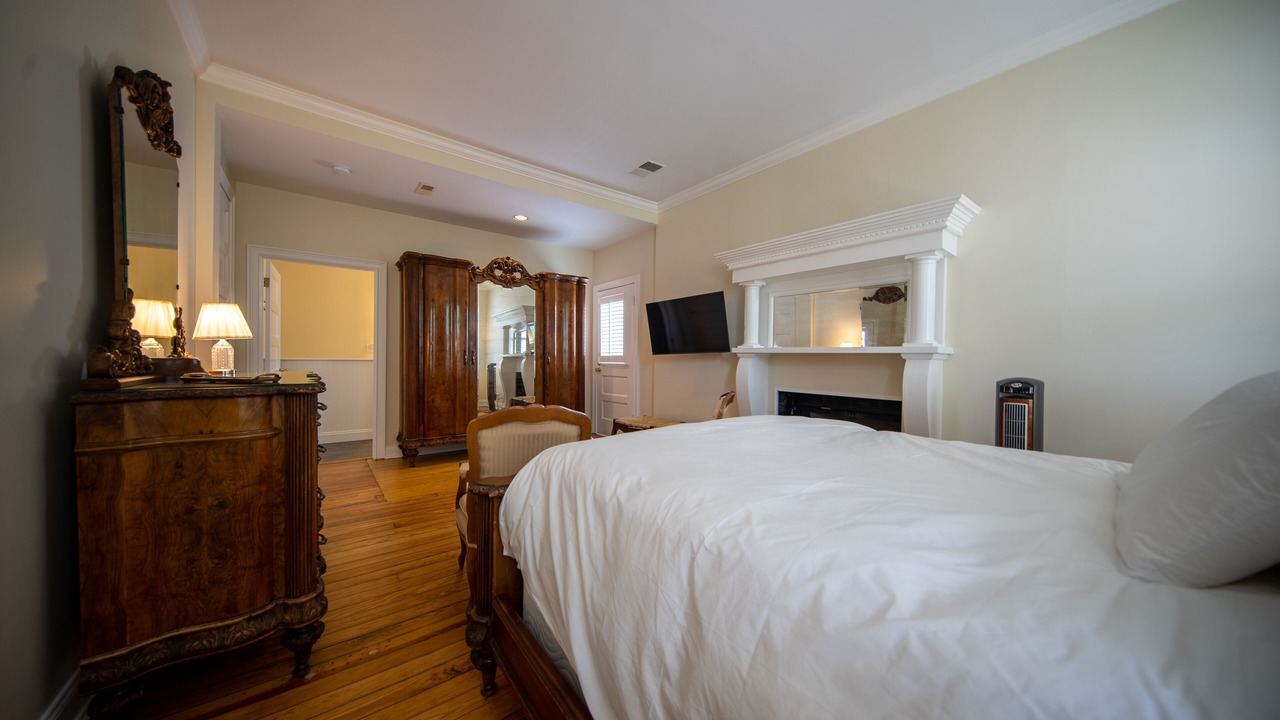Photo of Bedroom in Edenton