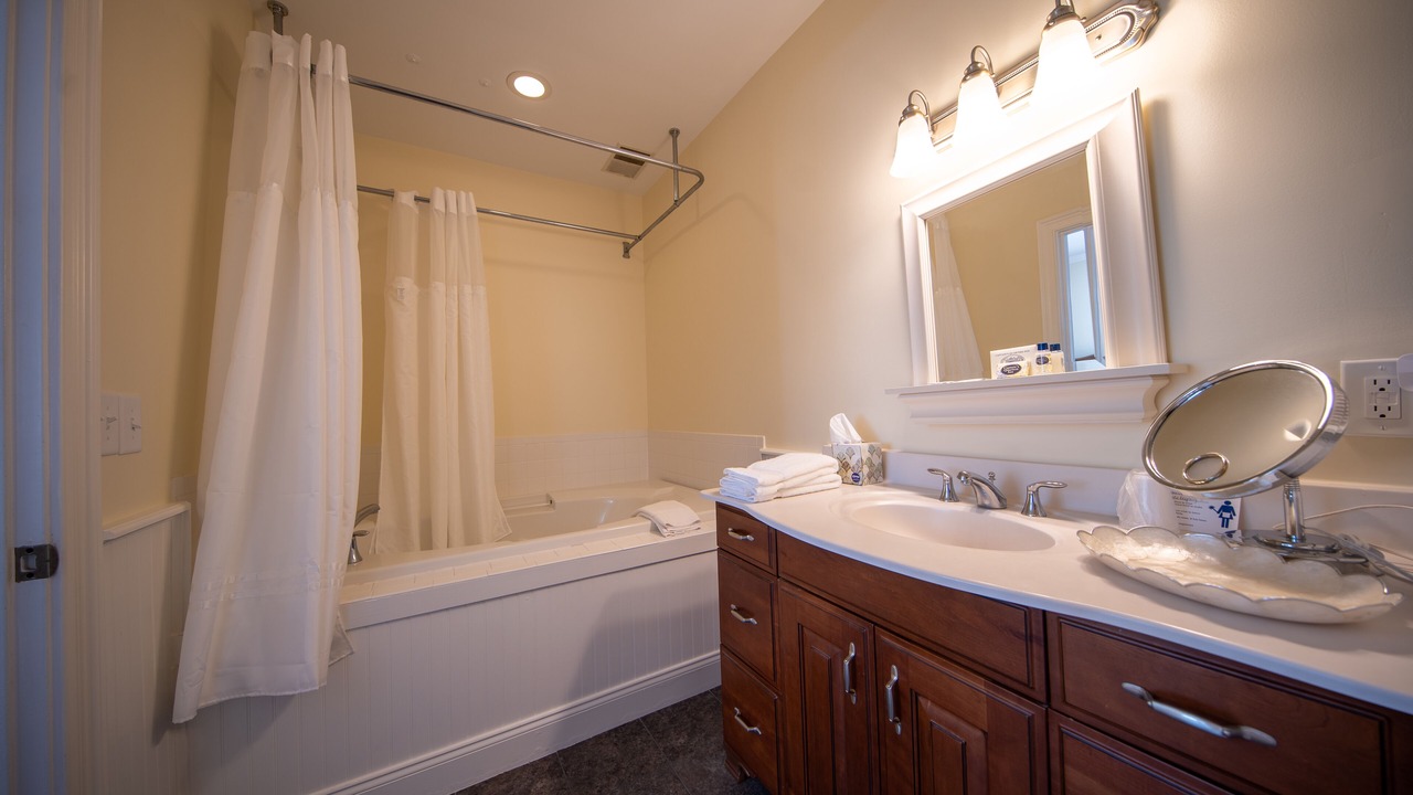 Photo of Bathroom in Edenton