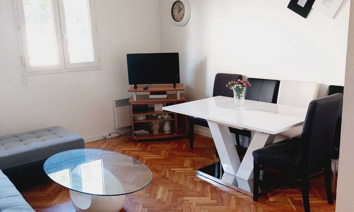 Photo of Livingroom in Chaville