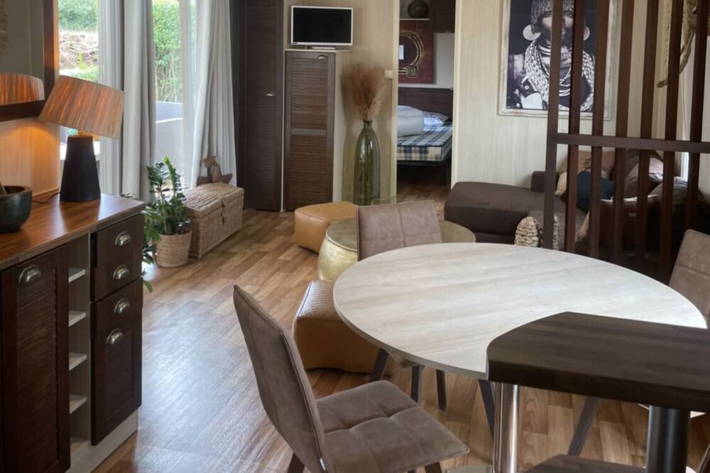 Photo of Livingroom in Saint-Pair-sur-Mer