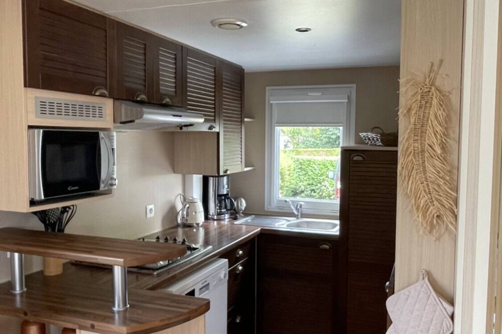 Photo of Kitchen in Saint-Pair-sur-Mer