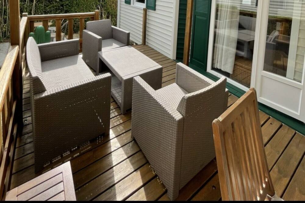 Photo of Patio Balcony in Saint-Pair-sur-Mer