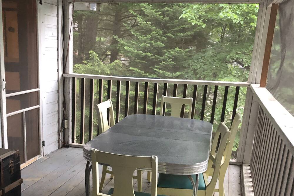 Photo of Patio Balcony in Trent Lakes