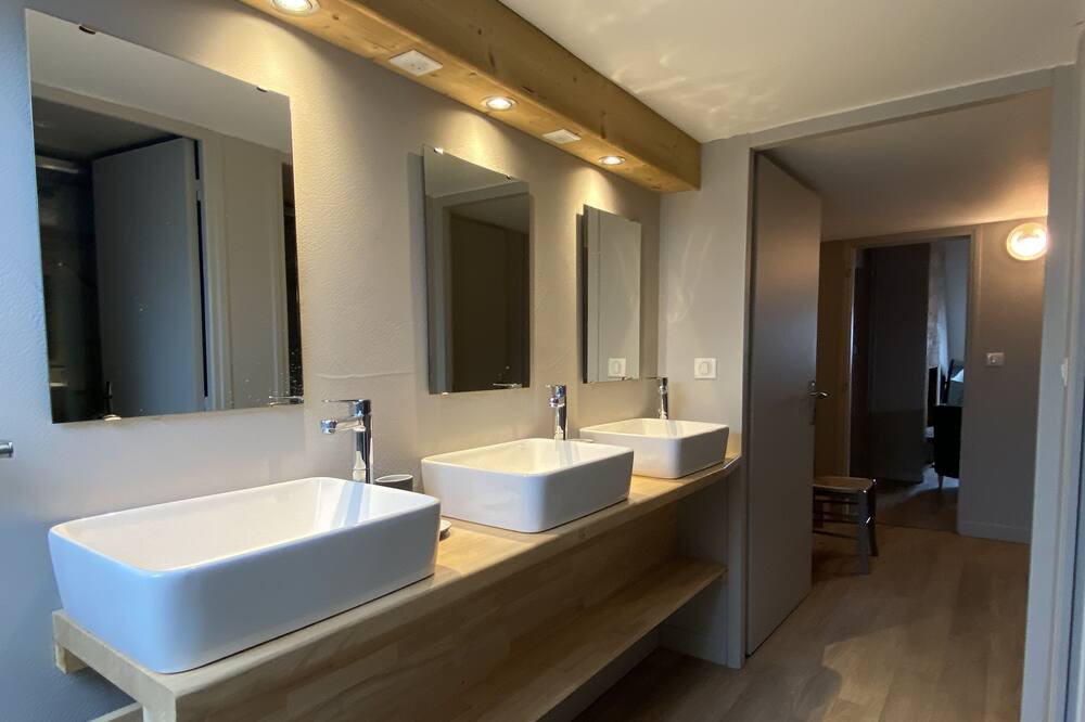 Photo of Bathroom in Albepierre-Bredons