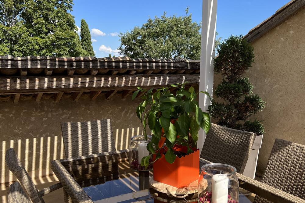 Photo of Patio Balcony in Camaret-sur-Aigues