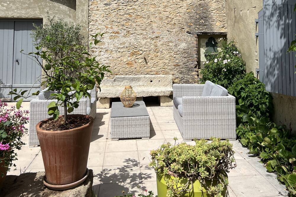 Photo of Others in Camaret-sur-Aigues