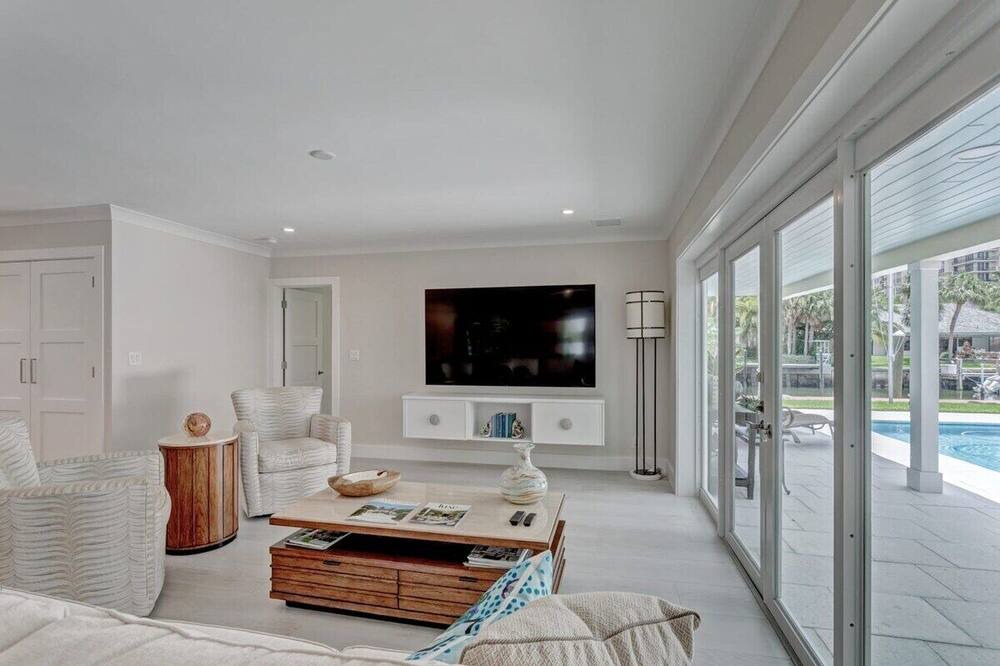 Photo of Livingroom in Singer Island