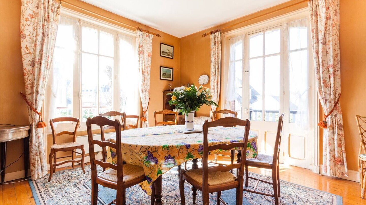 Photo of Others in Houlgate