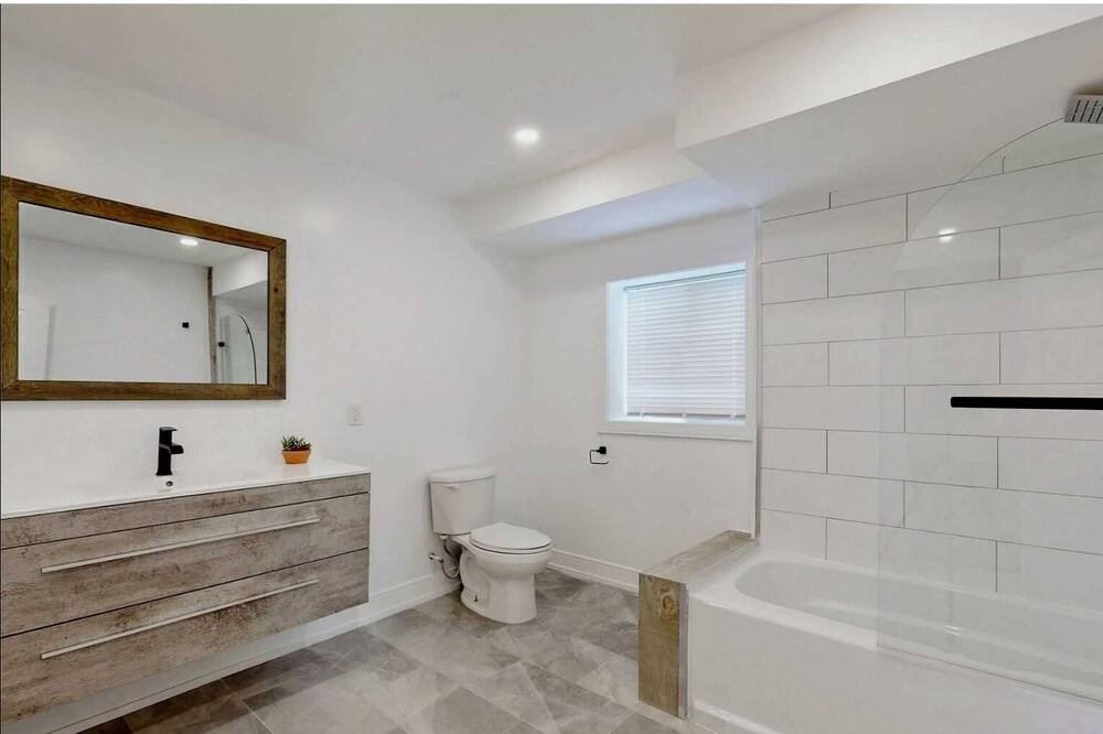 Photo of Bathroom in Innisfil