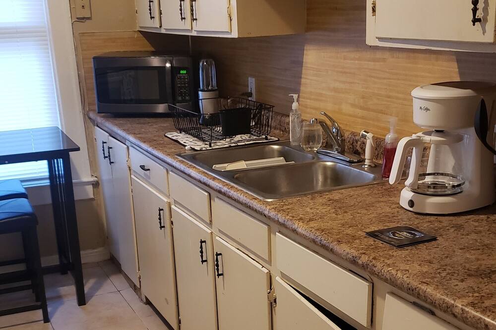 Photo of Kitchen in Highland Historic District