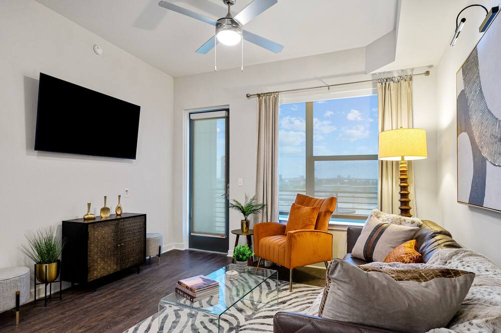 Photo of Livingroom in Old East Dallas