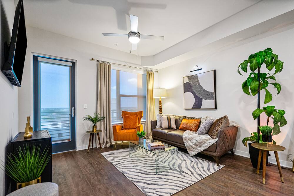 Photo of Livingroom in Old East Dallas
