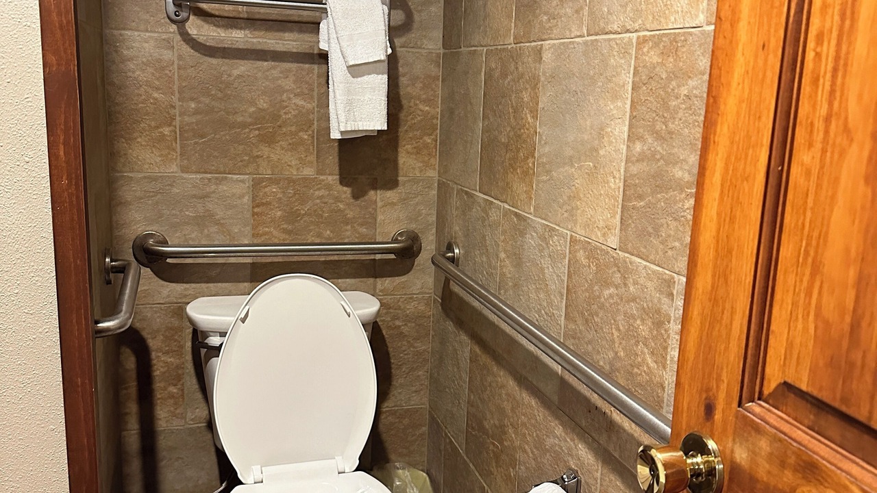 Photo of Bathroom in Cle Elum