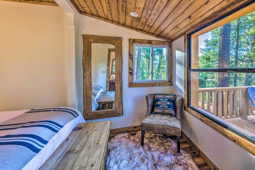 Photo of Bedroom in Ruidoso