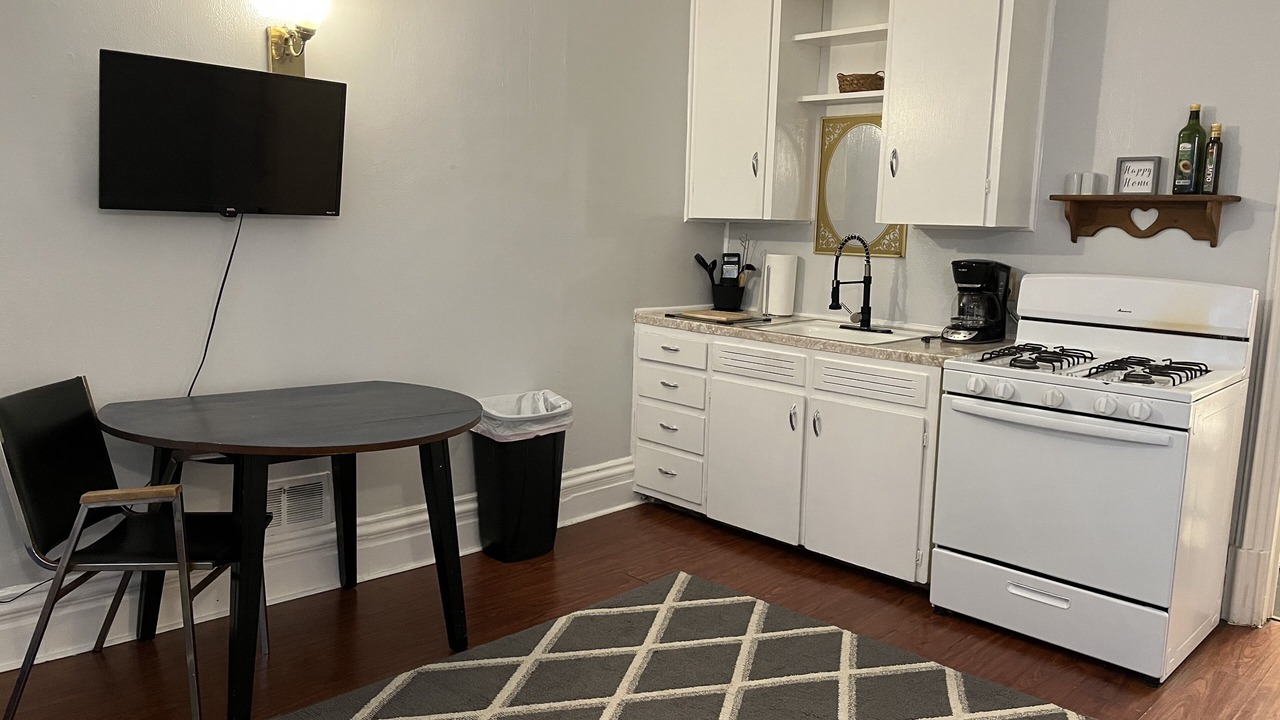 Photo of Kitchen in Flint