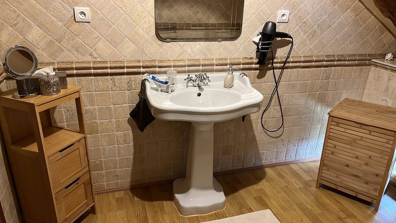 Photo of Bathroom in Casseneuil