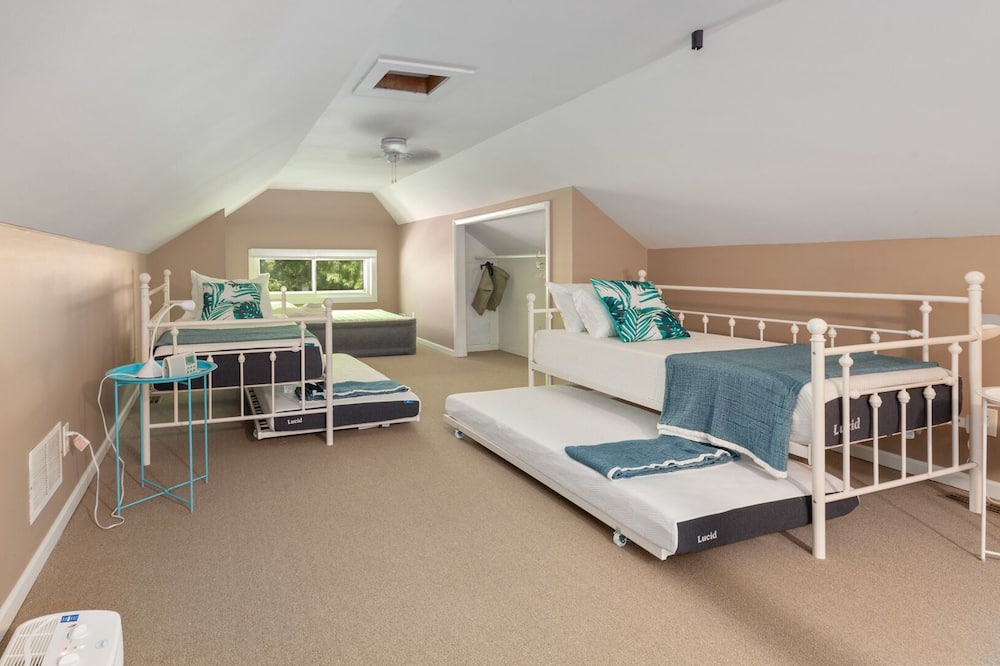 Photo of Bedroom in Oak Lawn