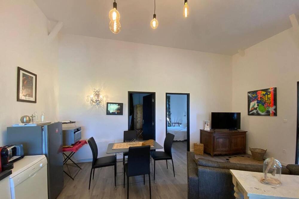 Photo of Livingroom in Lisle-sur-Tarn