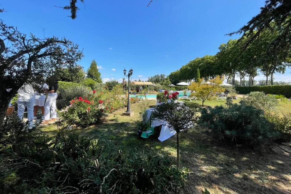 Photo of Outdoor in Lisle-sur-Tarn